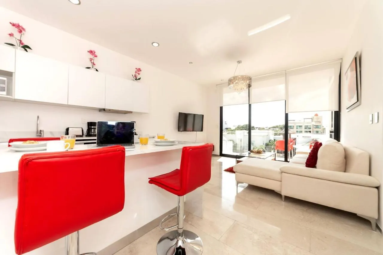 Appartement Close To Mamitas Beach, 2 Bedroom For Up To 5 Sleeps And Rooftop Pool! Playa del Carmen