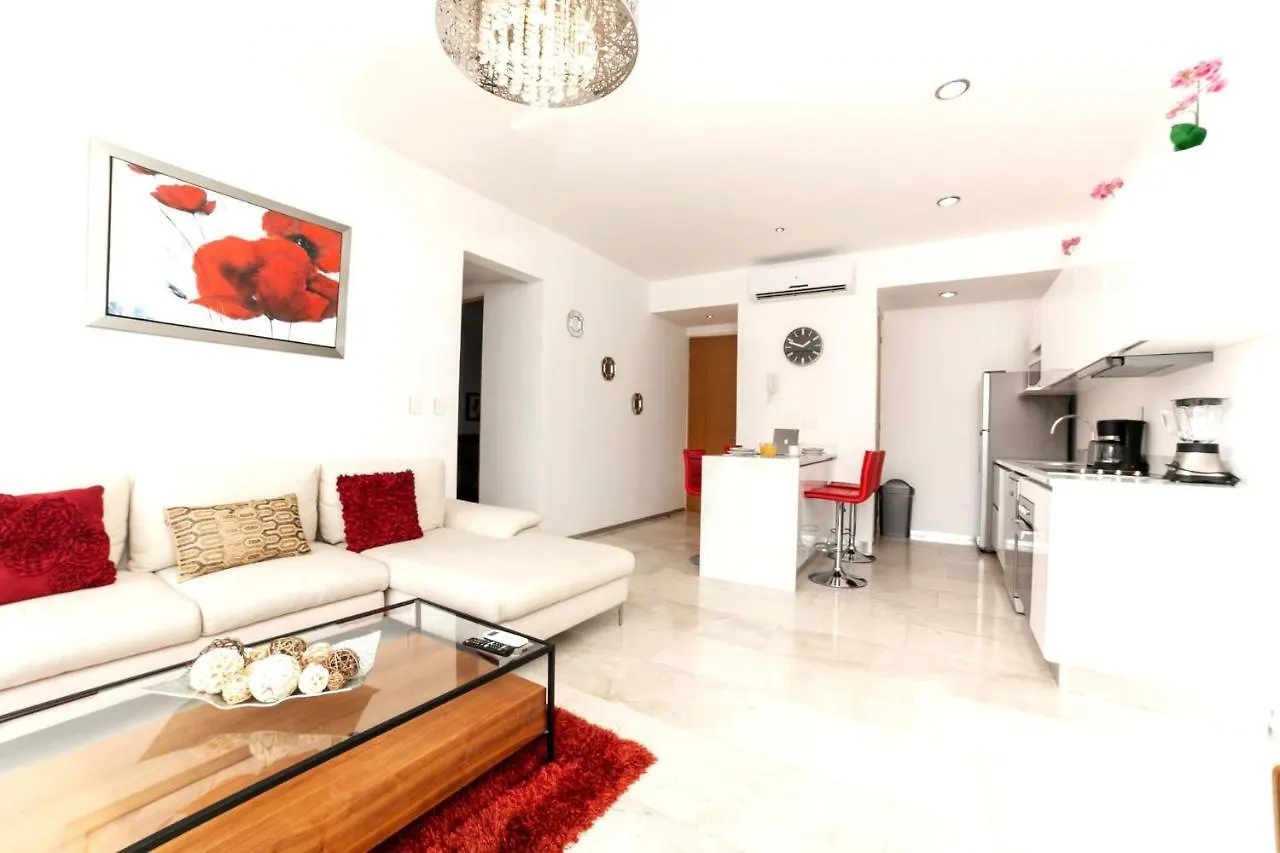 Close To Mamitas Beach, 2 Bedroom For Up To 5 Sleeps And Rooftop Pool! Playa del Carmen 0*,  Mexico